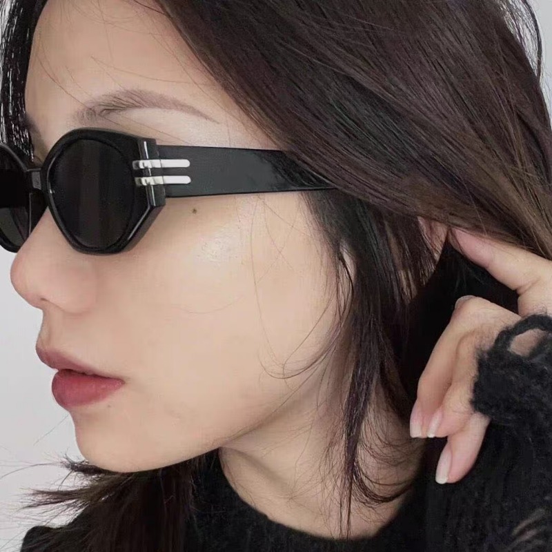 Nuovi Occhiali da Sole Cat Eye - Sunglasses Cat Eye recensione e prezzo